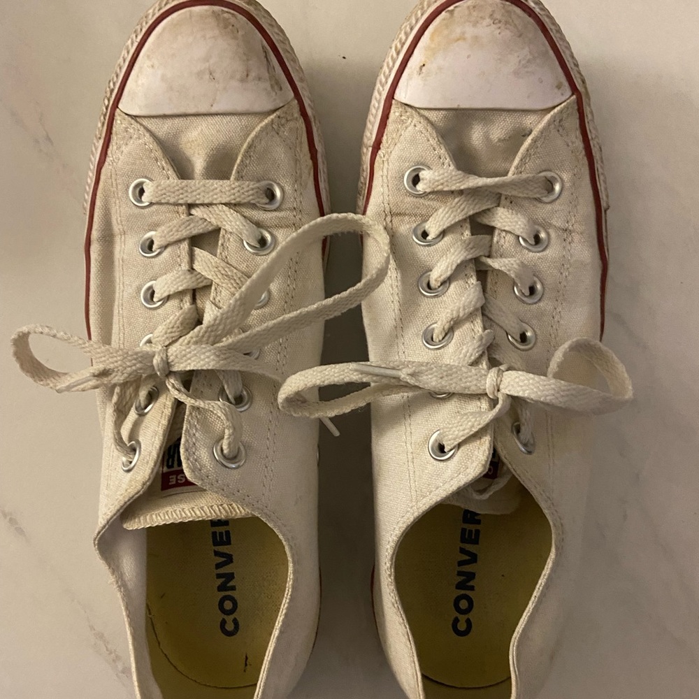 White Converse Size 9.5
